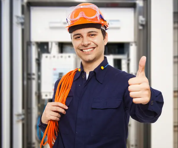 Professional electrician providing electrical services in Dubai