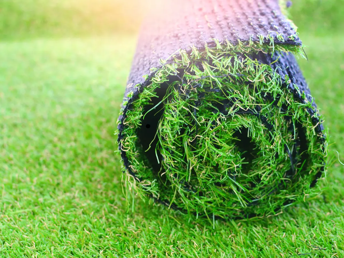 Professional artificial grass installation services in Dubai