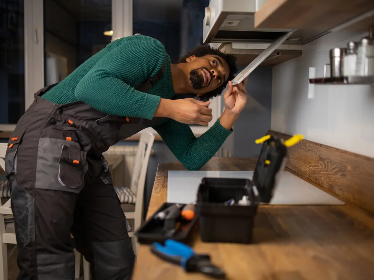 Professional handyman providing repair and maintenance services in Dubai